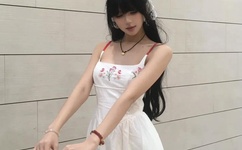 把腿张开JI巴CAO死你H教室